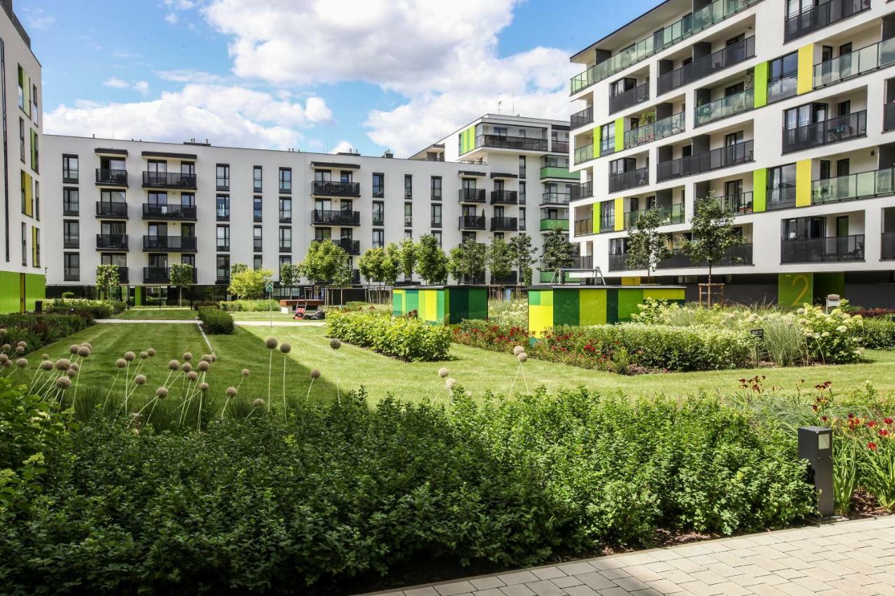 First -- Green Zoliborz Apartment 2 Varsóvia Exterior foto
